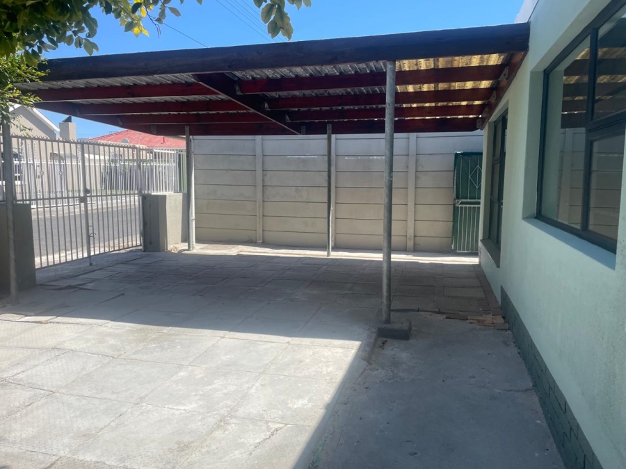 To Let 1 Bedroom Property for Rent in Southfield Western Cape